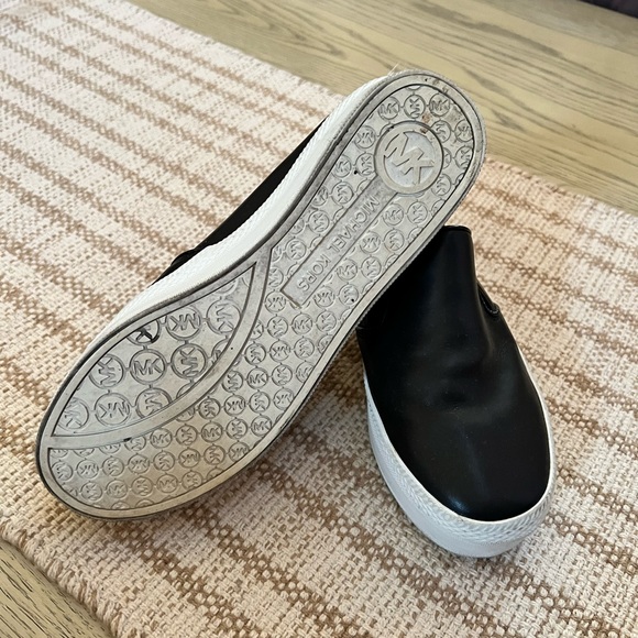 Michael Kors leather platform shoes - Picture 2 of 3